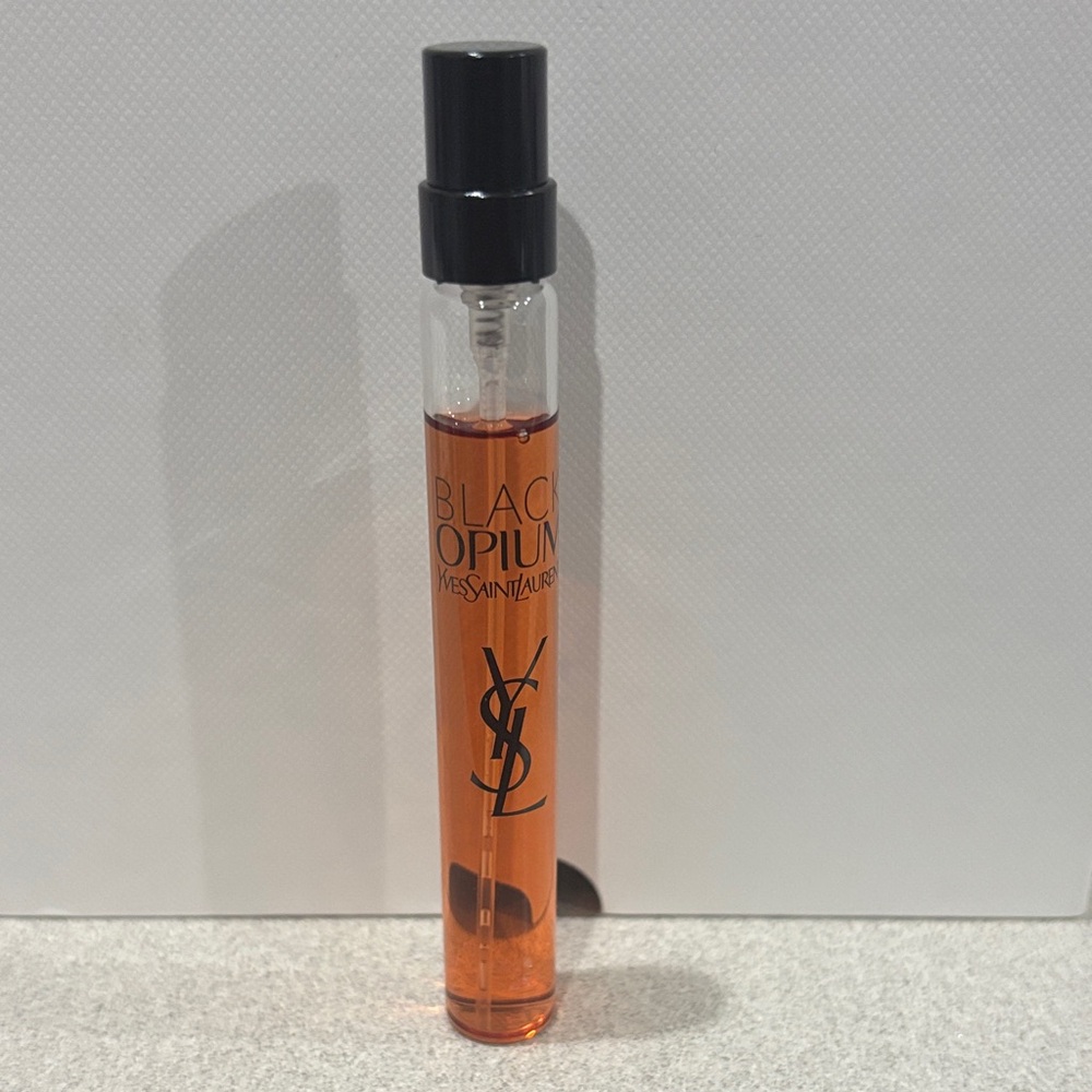 Yves Saint Laurent Black Opium